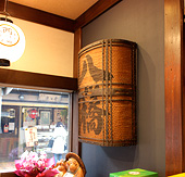本家西尾八ッ橋 祇園北店 店内