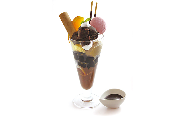西尾のチョコレートパフェ