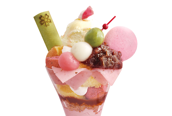 季節の八ッ橋パフェ さくらパフェ